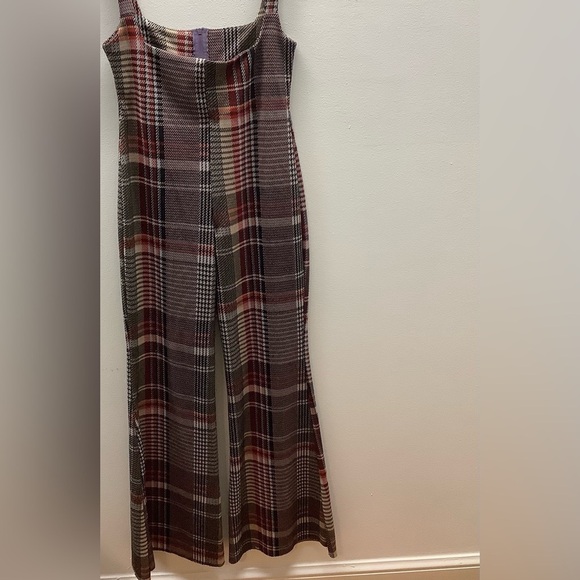 Goodtimes USA Size Medium Sleeveless Jumpsuit Back Zipper Closure Flare Bottom - Picture 2 of 9